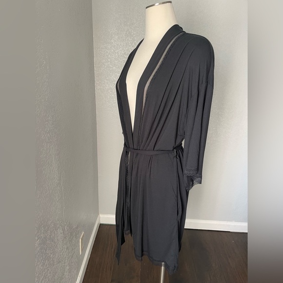 Victoria's Secret Charcoal Black Robe - Picture 3 of 8